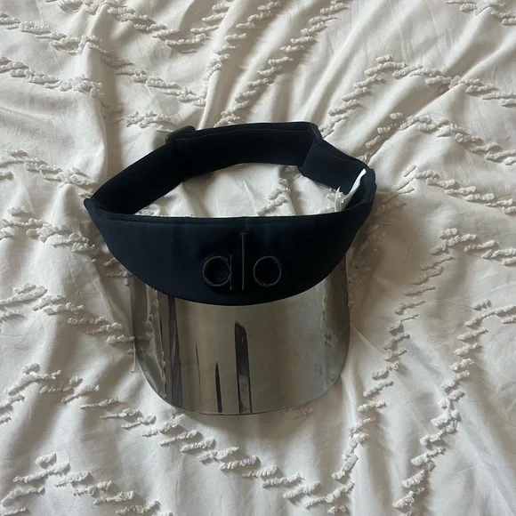 Black and Gray Visor - Picture 2 of 3